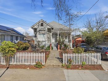 1090 S 7th Street