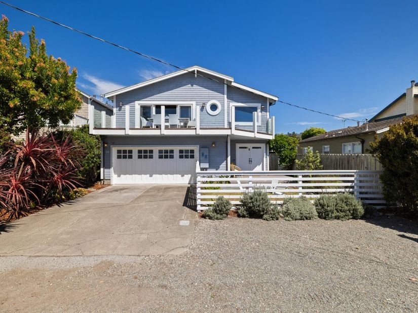 55 Alameda Avenue, Half Moon Bay CA 94019