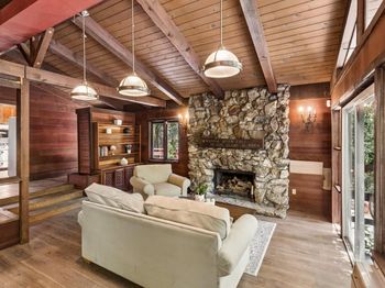 1615 Edgewood Road