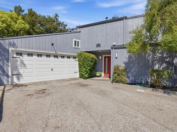 982 Wright Avenue