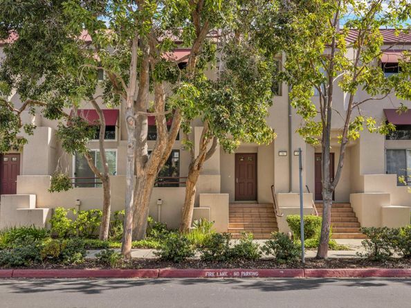 31 E Court Lane, Foster City CA 94404