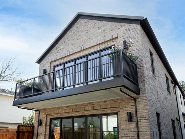 164 Waverley Street, Palo Alto CA 94301