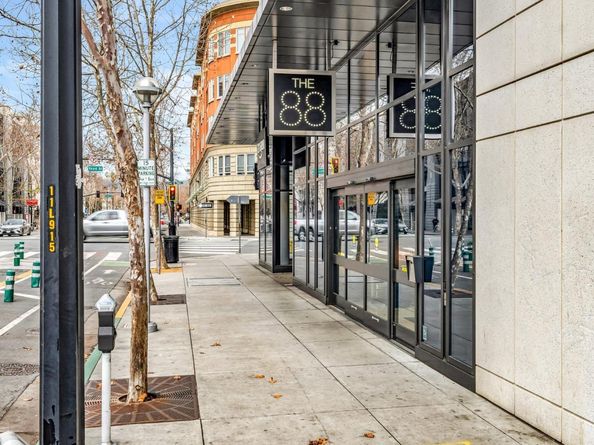 88 E San Fernando Street 1403, San Jose CA 95113