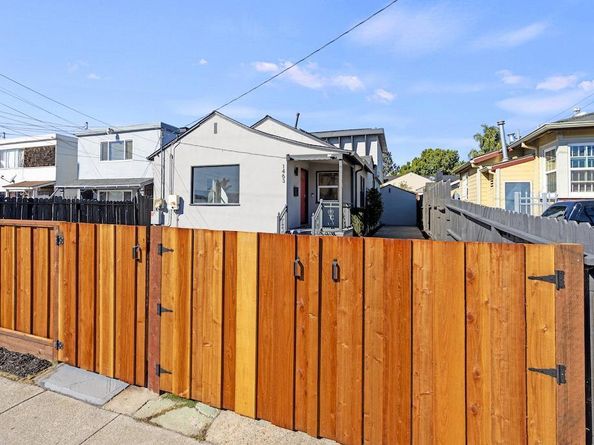 1463 103rd Avenue, Oakland CA 94603