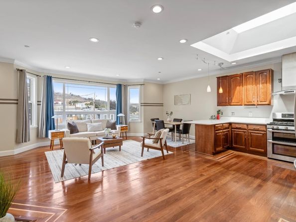 1047 Schwerin Street, Daly City CA 94014