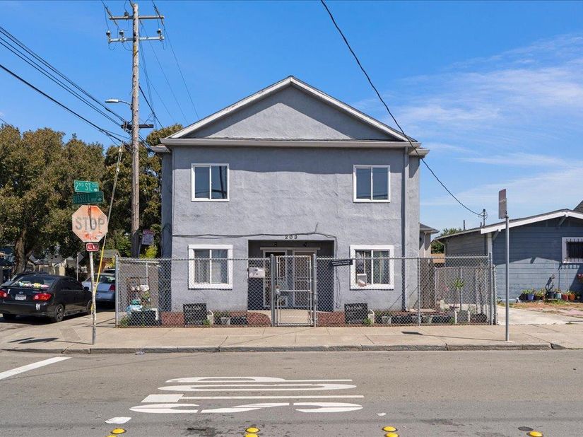 203 Bissell Avenue, Richmond CA 94801