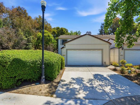 3 Arete Court, Hercules CA 94547