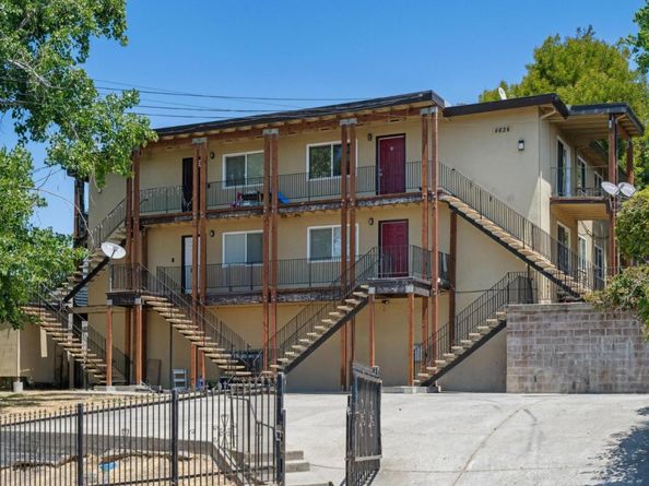 4624 Fairfax Avenue, Oakland CA 94601