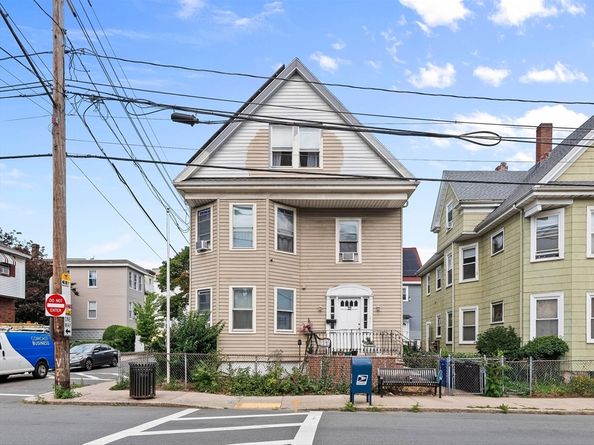 72 Sagamore Ave, Chelsea MA 02150