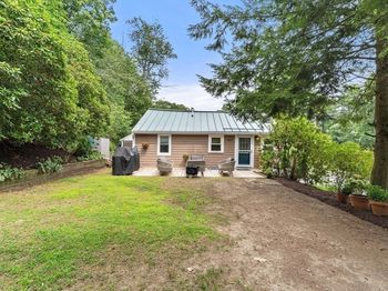 15 Woodland Road