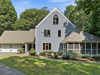 15 Larch Road