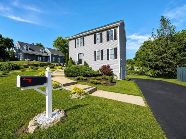 24 Beach St, Milford MA 01757