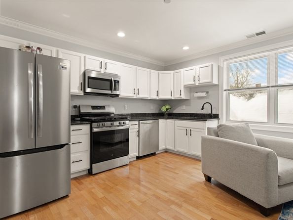 40 Hancock St 10, Boston MA 02125