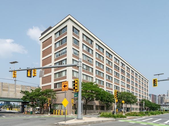 169 Monsignor Obrien Hwy 213, Cambridge MA 02141