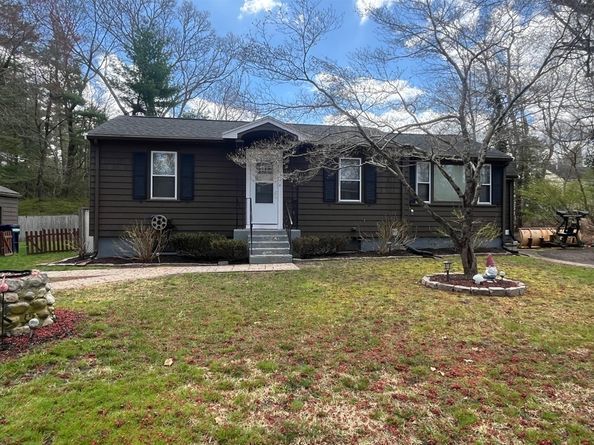 4 Summit Street, Freetown MA 02717