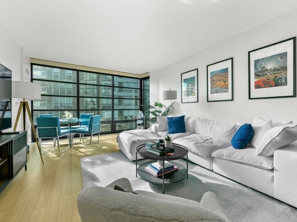 580 Washington St 11F, Boston MA 02111