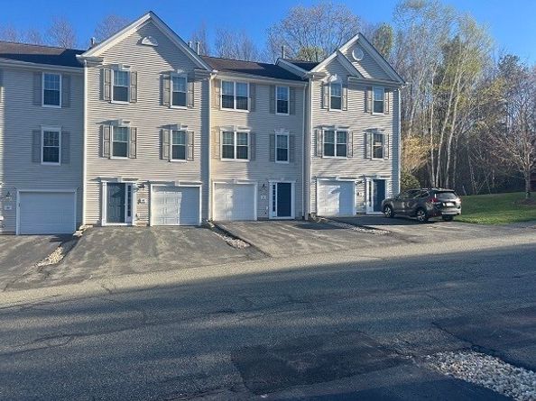 26 Daffodil Ct 26, Grafton MA 01560