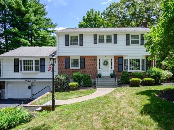 68 Old Post Rd, Walpole MA 02032