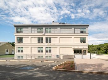 24 Cobblestone Lane
