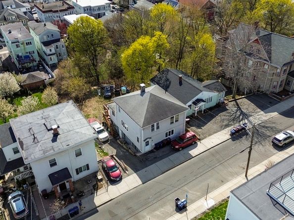 65 Harvard St, Everett MA 02149
