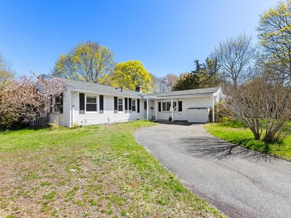 52 Coolidge Rd, Danvers MA 01923