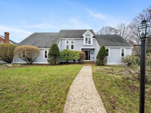 20 Blacksmith Way, Saugus MA 01906
