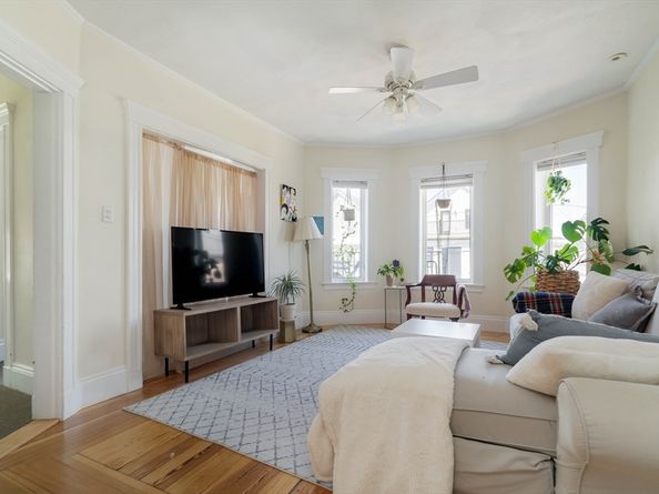 26 Princeton St 26, Medford MA 02155