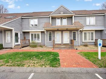 3 Strathmore Shire Dr.