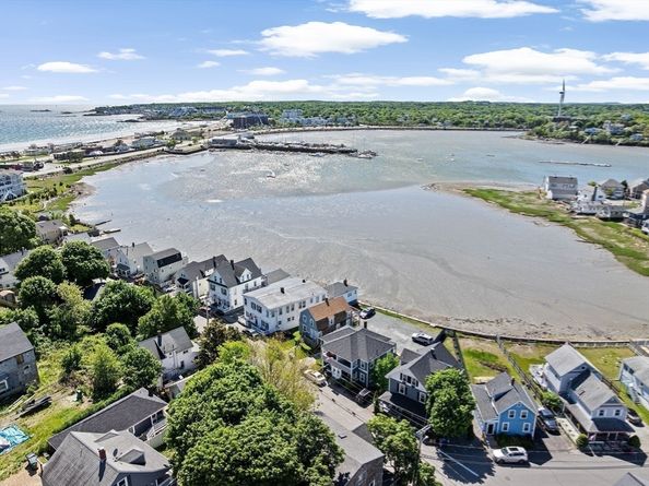49 Bay Street, Hull MA 02045