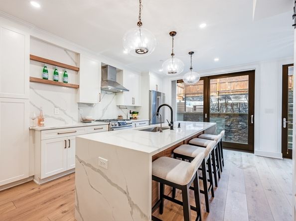 776 East Sixth Street 1, Boston MA 02127