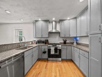 55 Cherry St