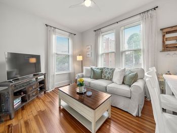554 East 4th St