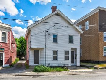80-82 Laurel St