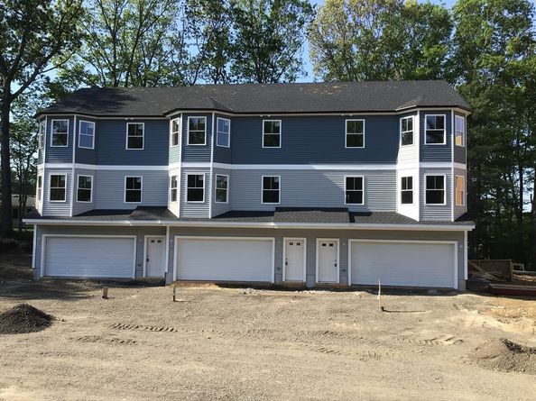 299 Quincy St, Building 2 2, Holbrook MA 02343