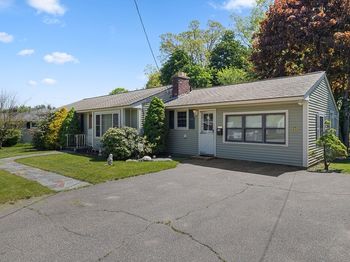 25 Kings Mountain Dr