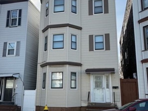 855 Saratoga St, Boston MA 02128