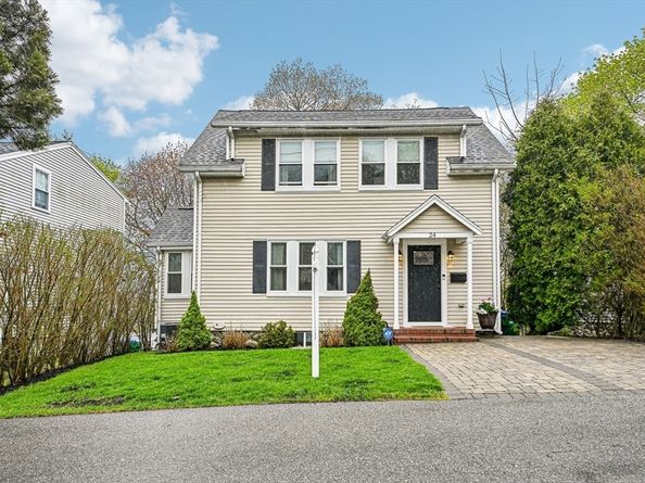 24 Fellsview Ave, Medford MA 02155