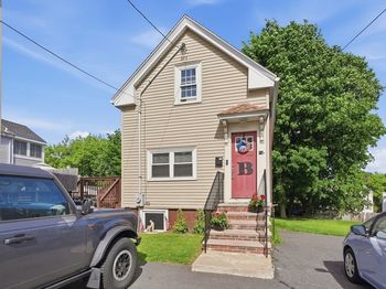 11-1/2 Albion St