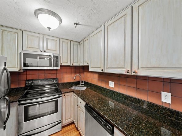 230 Willard St 602, Quincy MA 02169
