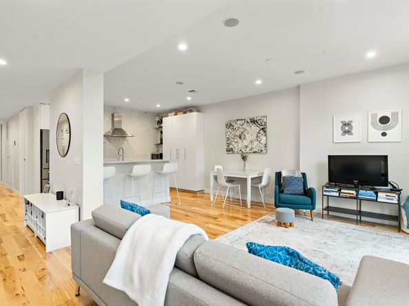 67 Lubec St 4, Boston MA 02128