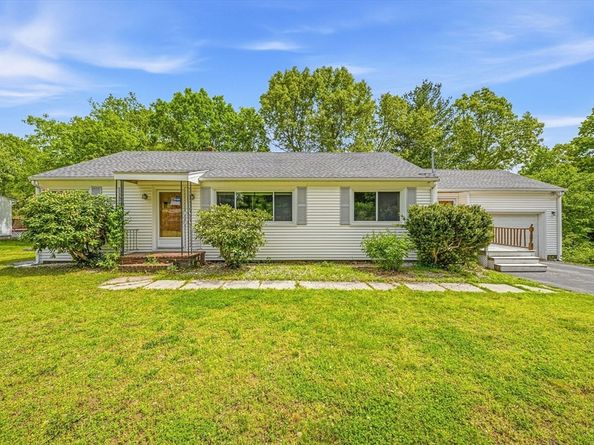 146 Acton Road, Chelmsford MA 01824