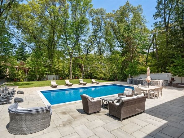 28 Tyler Rd, Lexington MA 02420