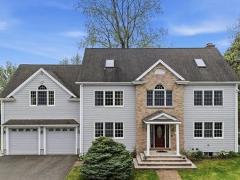 131 Range Heights Road