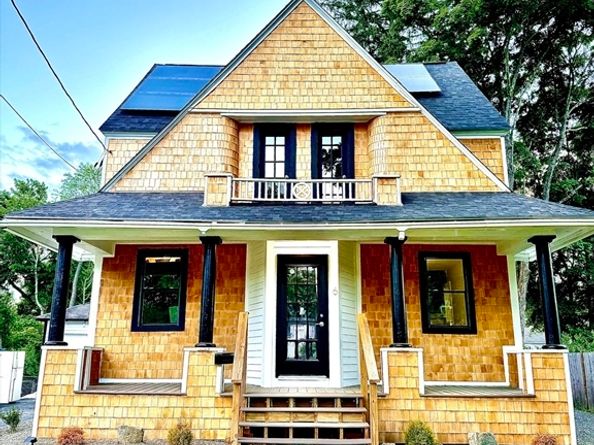 6 Wheelock St, Oxford MA 01540