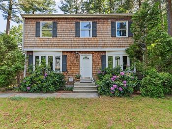 7 Sharon Ave