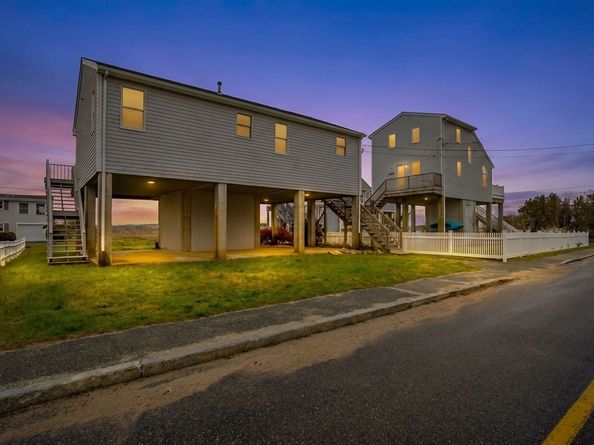 192 Swifts Beach Road, Wareham MA 02571