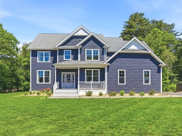 1 Park Ln, Mattapoisett MA 02739