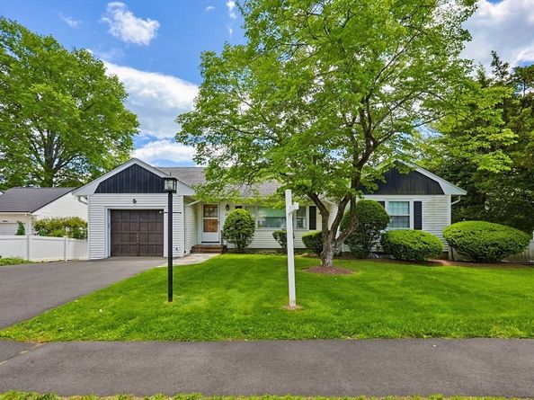 22 Chilton St, Belmont MA 02478