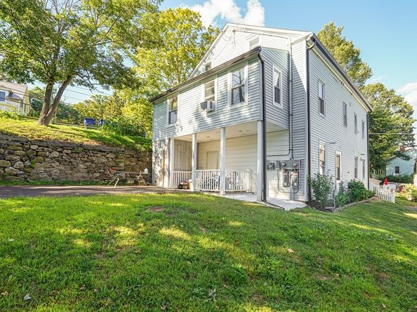 621 Main St, Sturbridge MA 01566