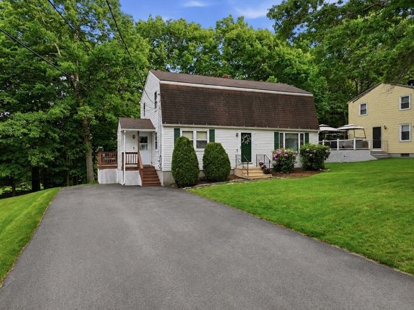 3 Barrows Road, Worcester MA 01609